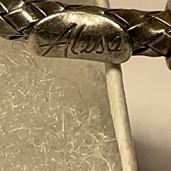 ALISA SINGLE DIAMOND STATION STERLING SILVER TRAVERSA LOCKING BRACELET - Picture 5 of 11